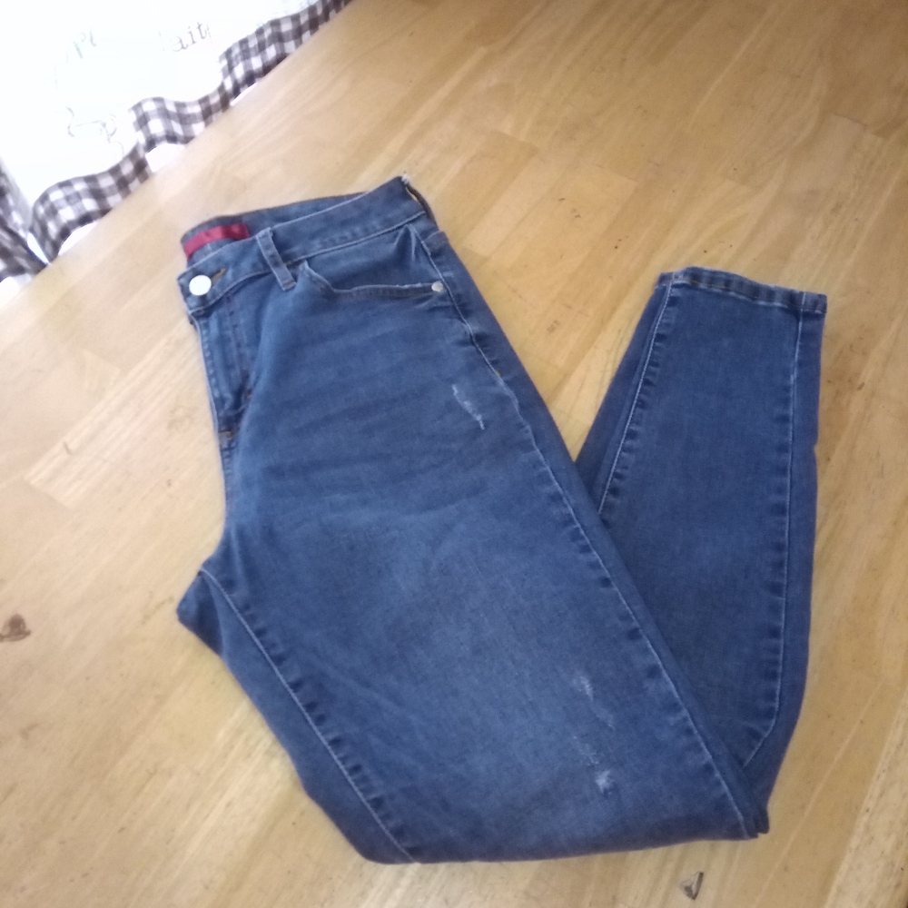 Jennifer Lopez Women Sz 10 Sculpt Skinny Light Wash Blue Jeans Distressed Fray